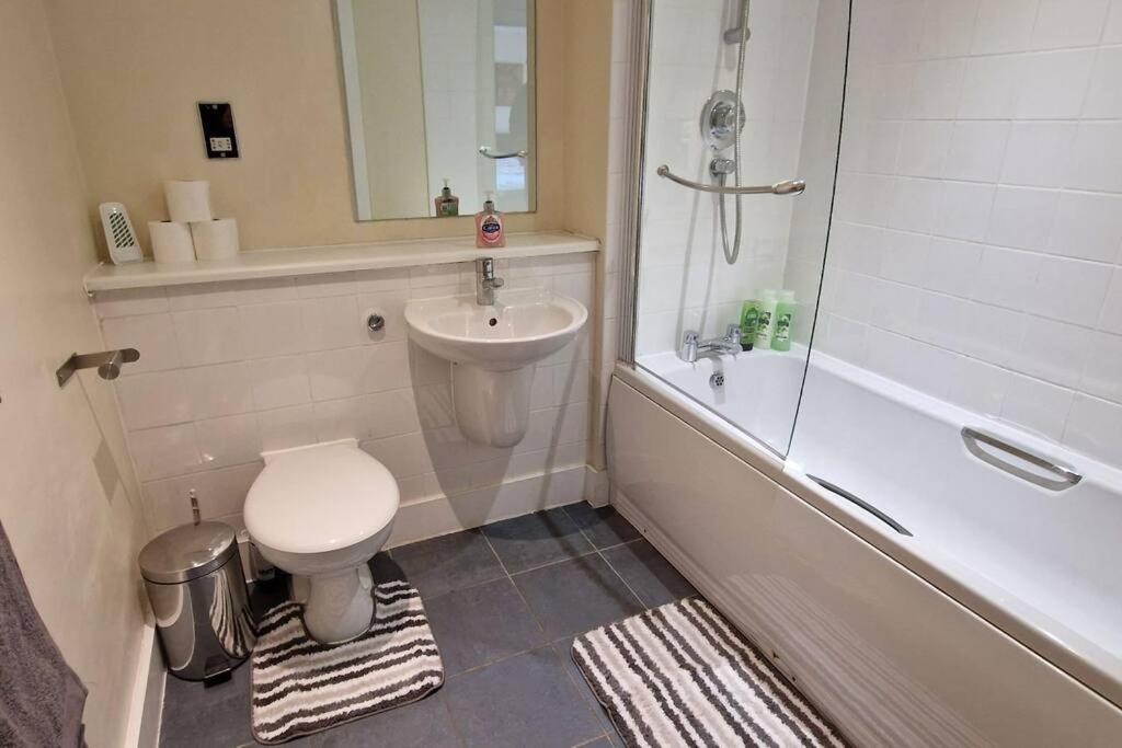 2 Bedroom Apartment Central Birmingham City Centre Extérieur photo